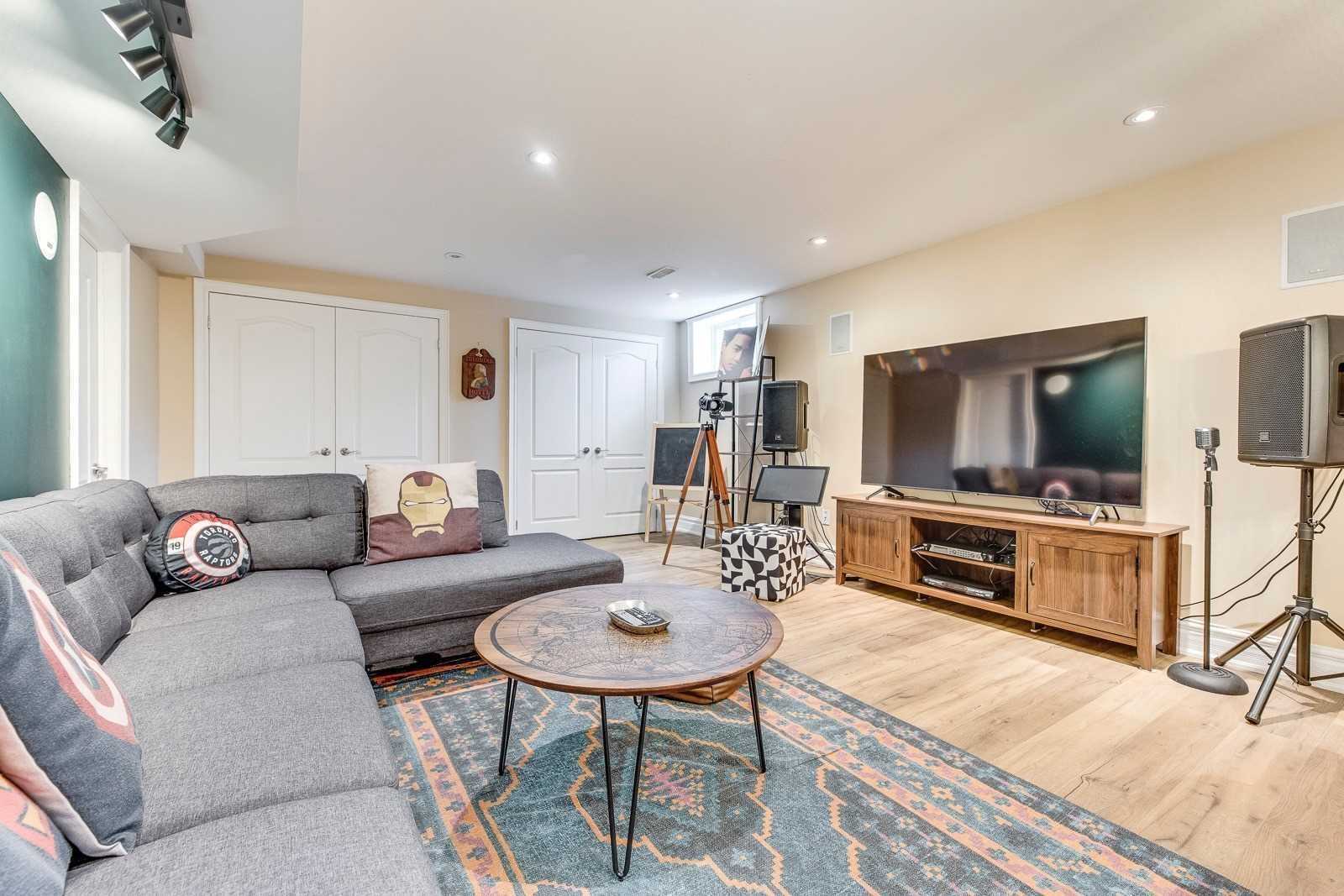 2492 Chaplin Rd