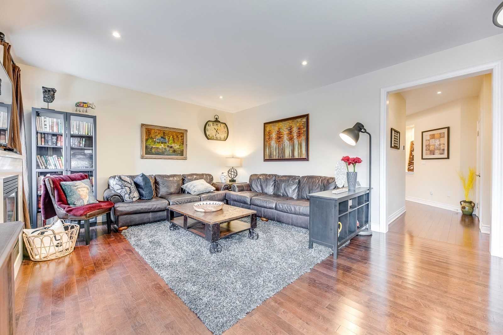 2492 Chaplin Rd