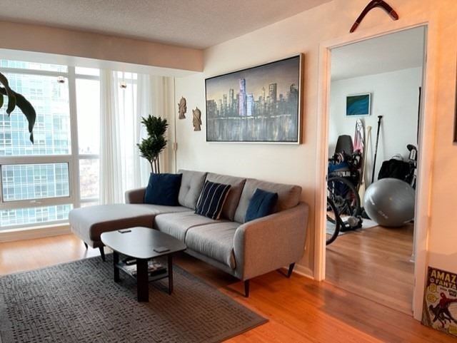 185 Legion Rd N, #1212