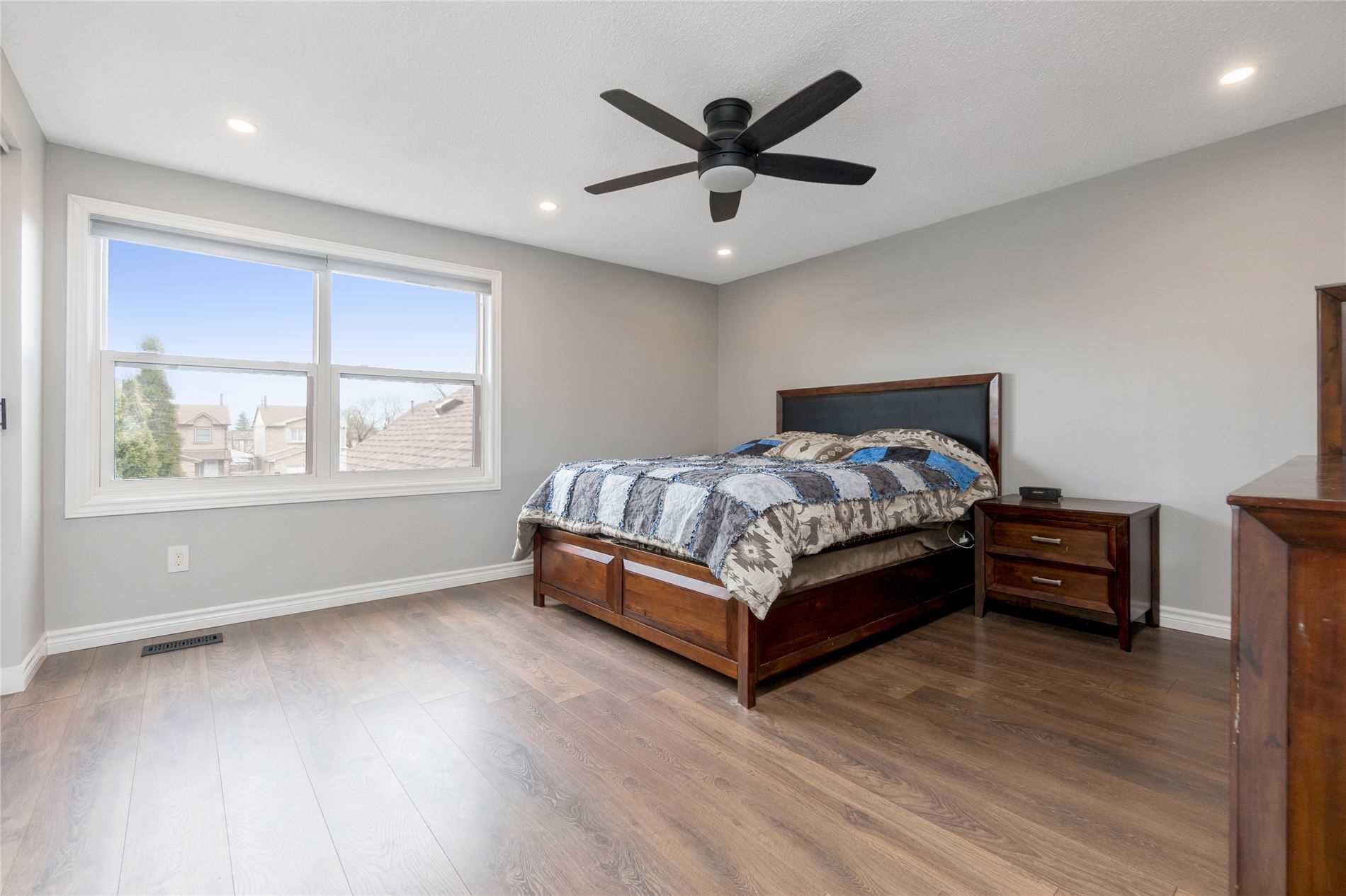 Listing W5559604 - Large Photo # 17