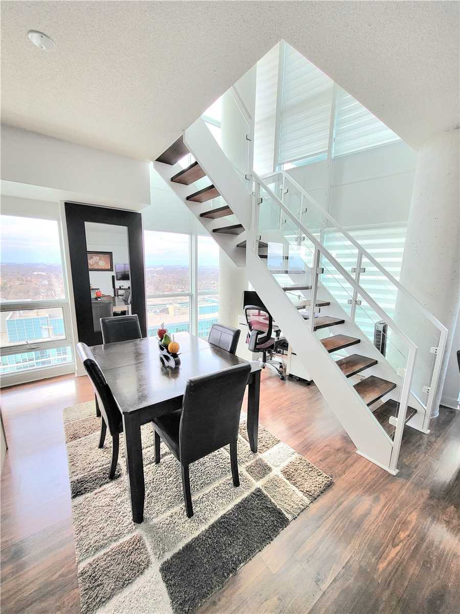 155 Legion Rd N, #Ph-2913