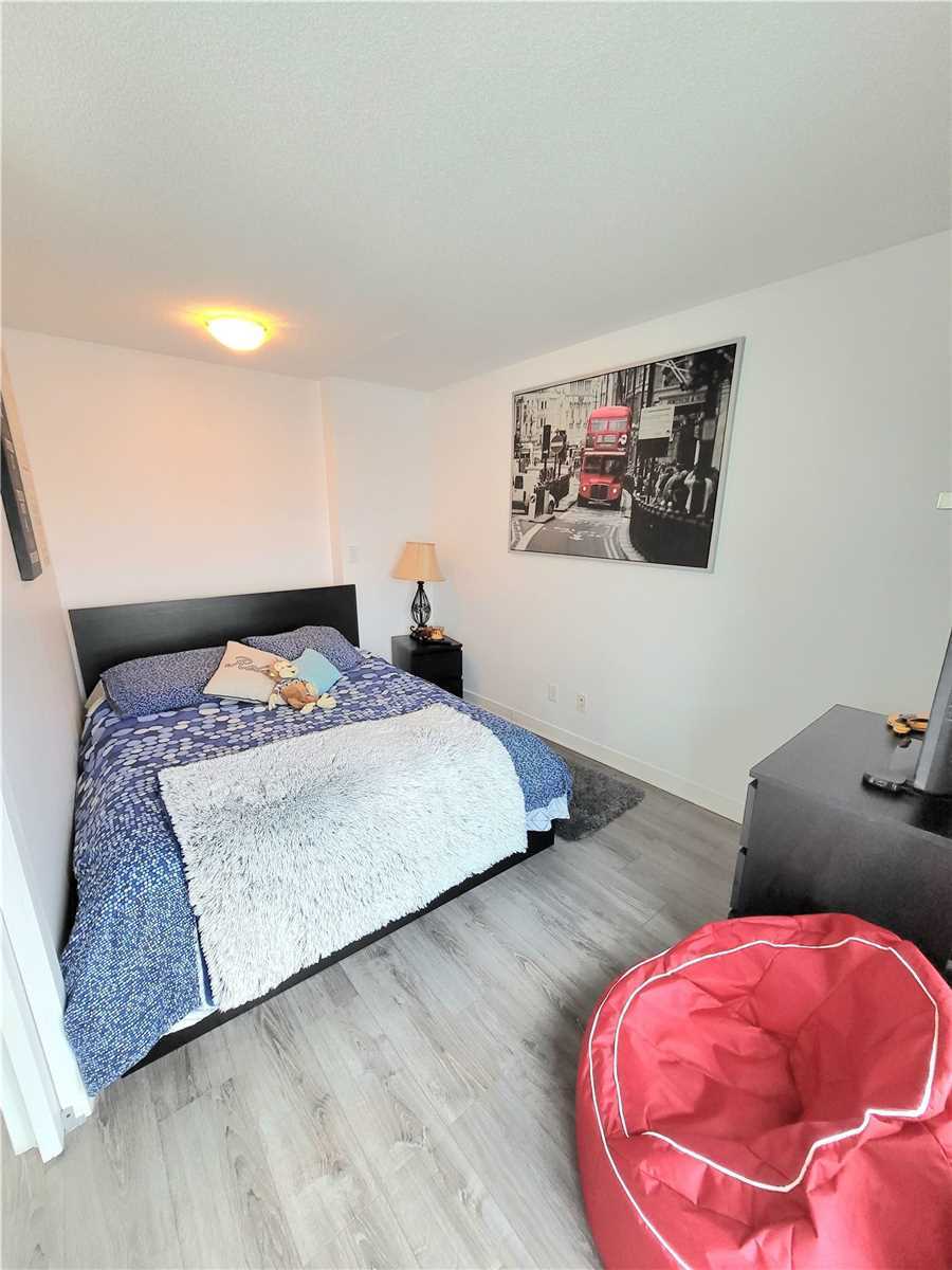 155 Legion Rd N, #Ph-2913
