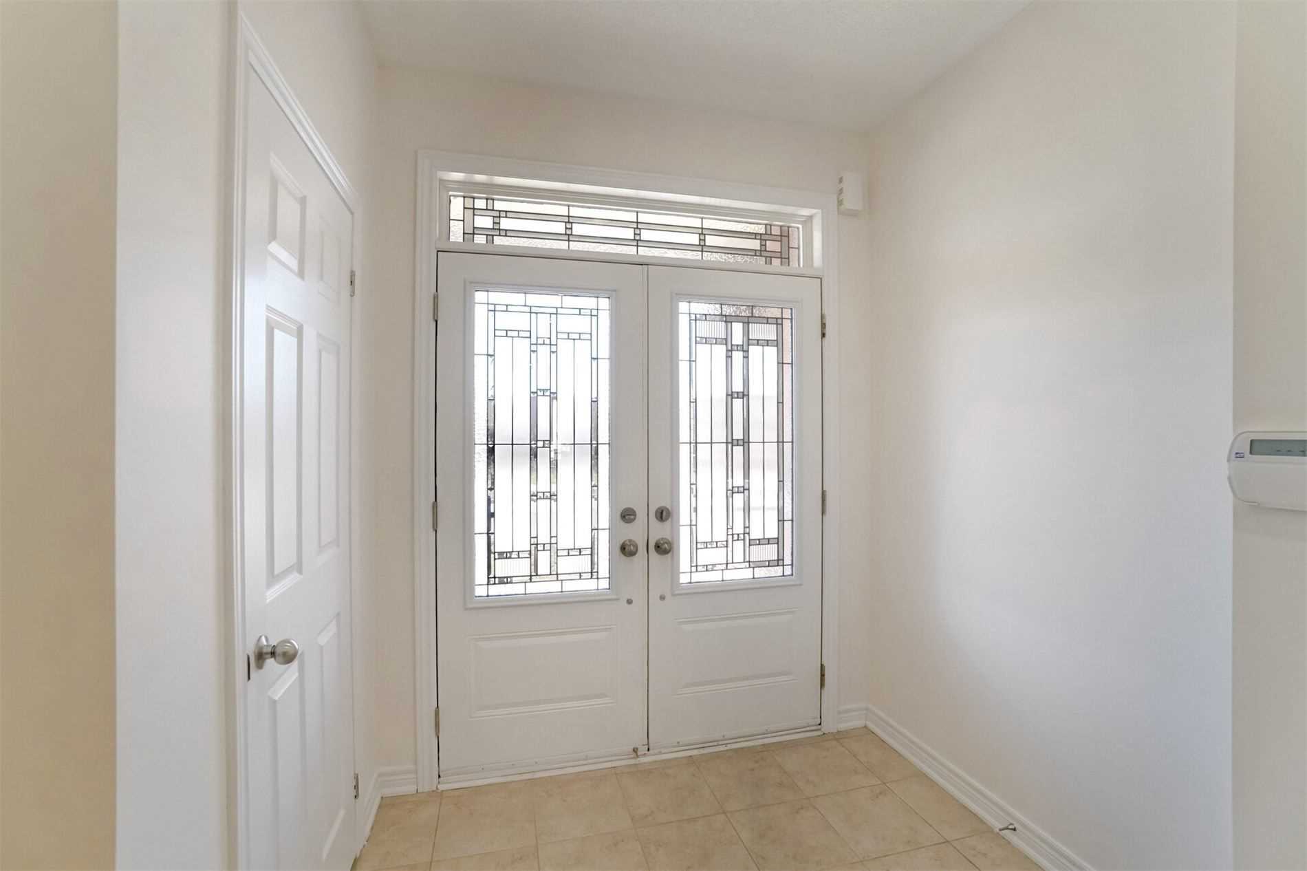 963 Transom Cres