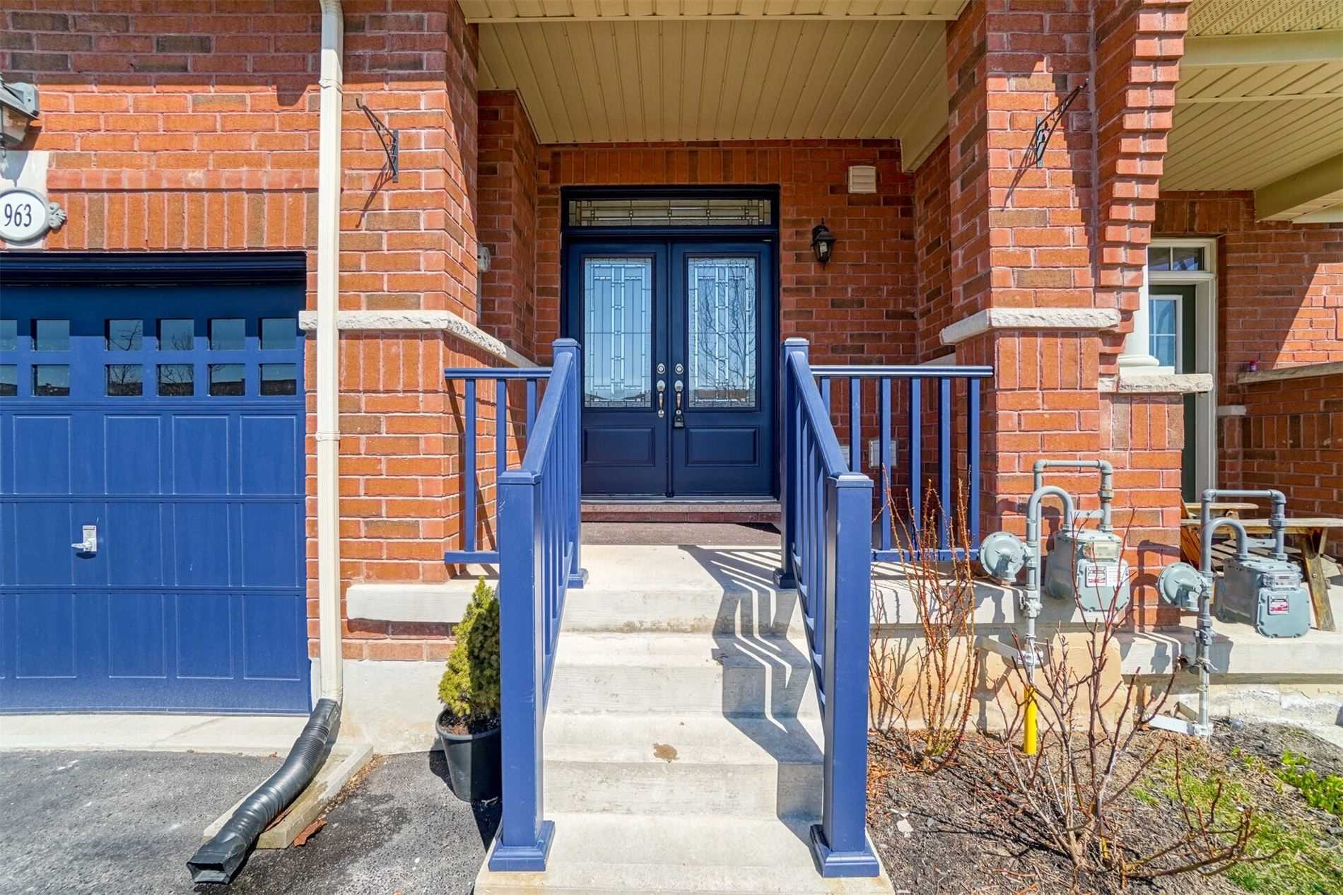 963 Transom Cres