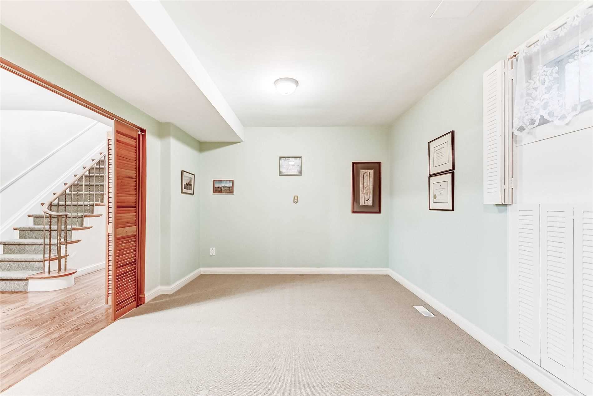 Listing W5562150 - Large Photo # 21