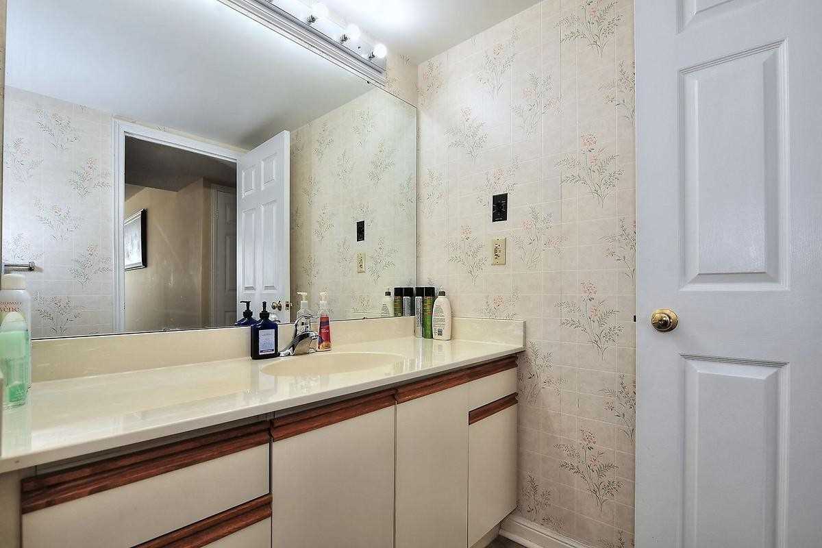 40 Richview Rd, #1606
