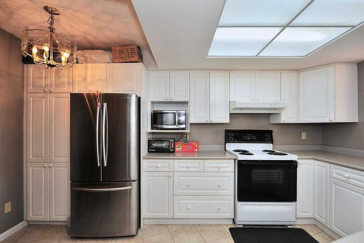 40 Richview Rd, #1606