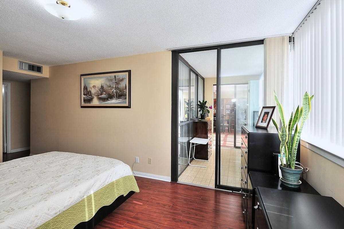 40 Richview Rd, #1606