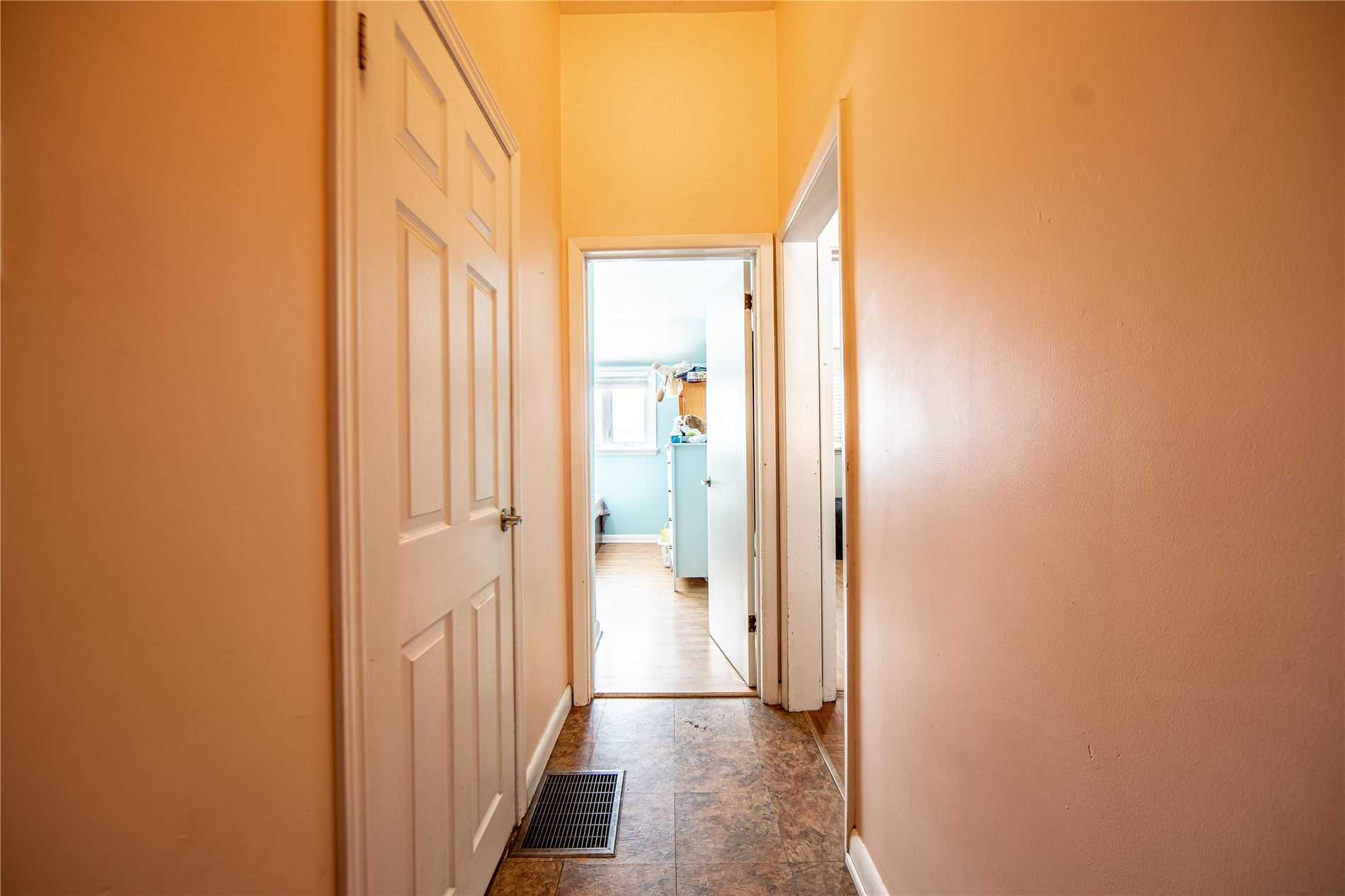 1241 Strathy Ave