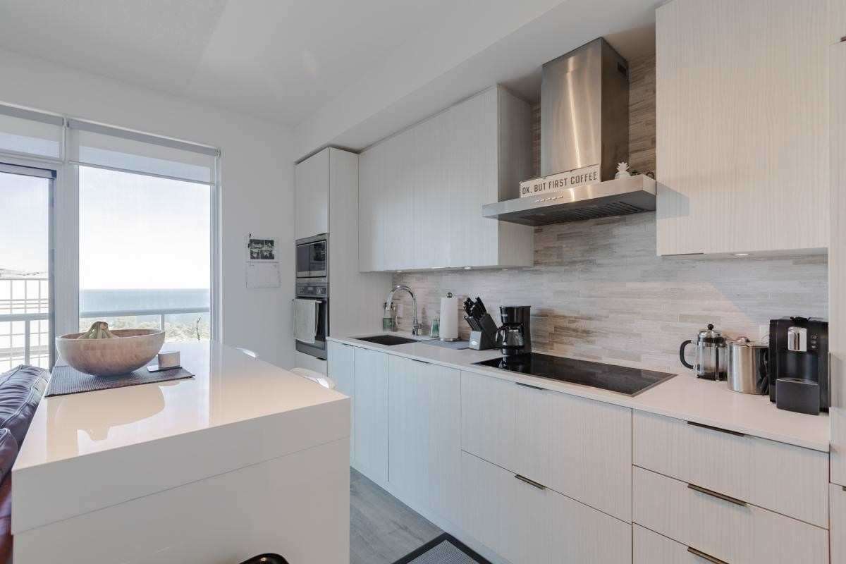 56 Annie Craig Dr, #1802