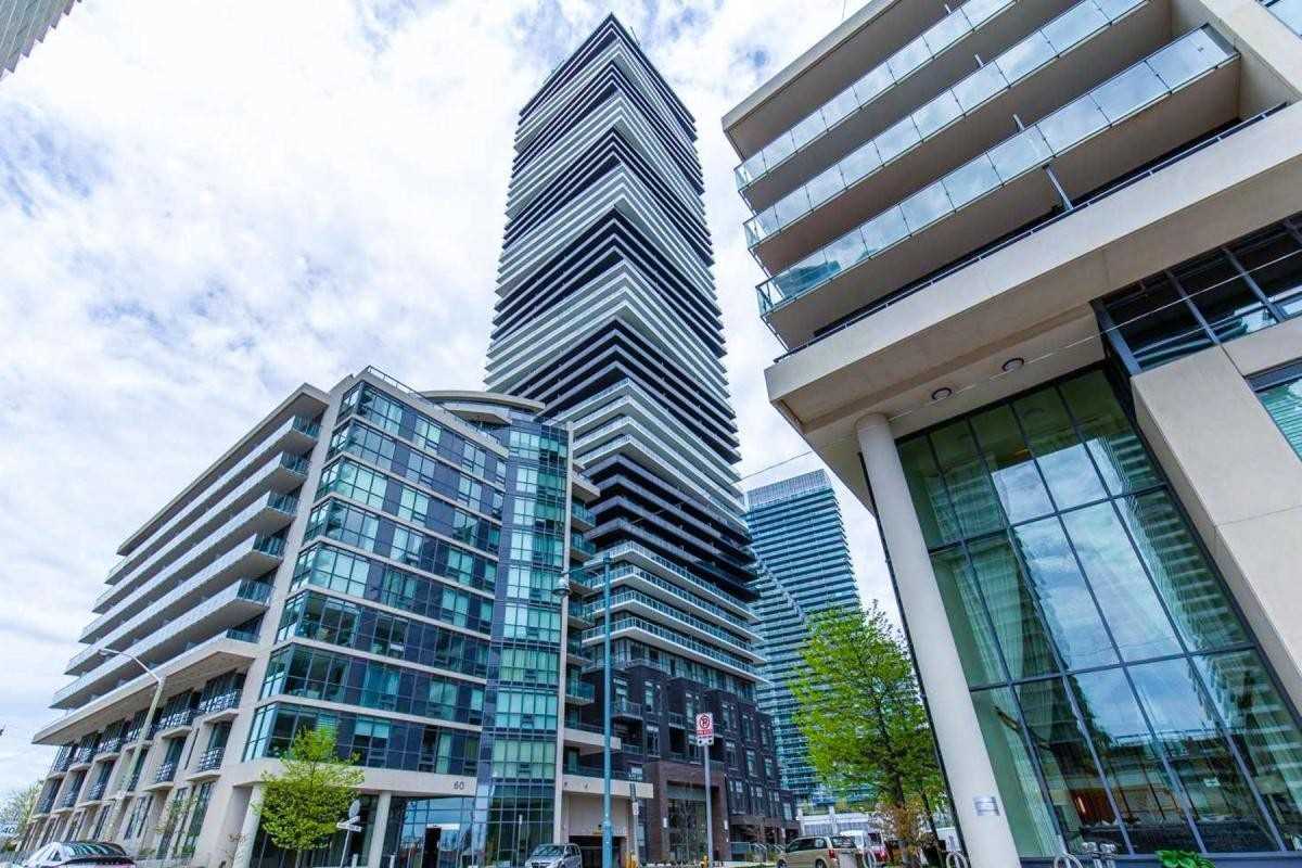 56 Annie Craig Dr, #1802