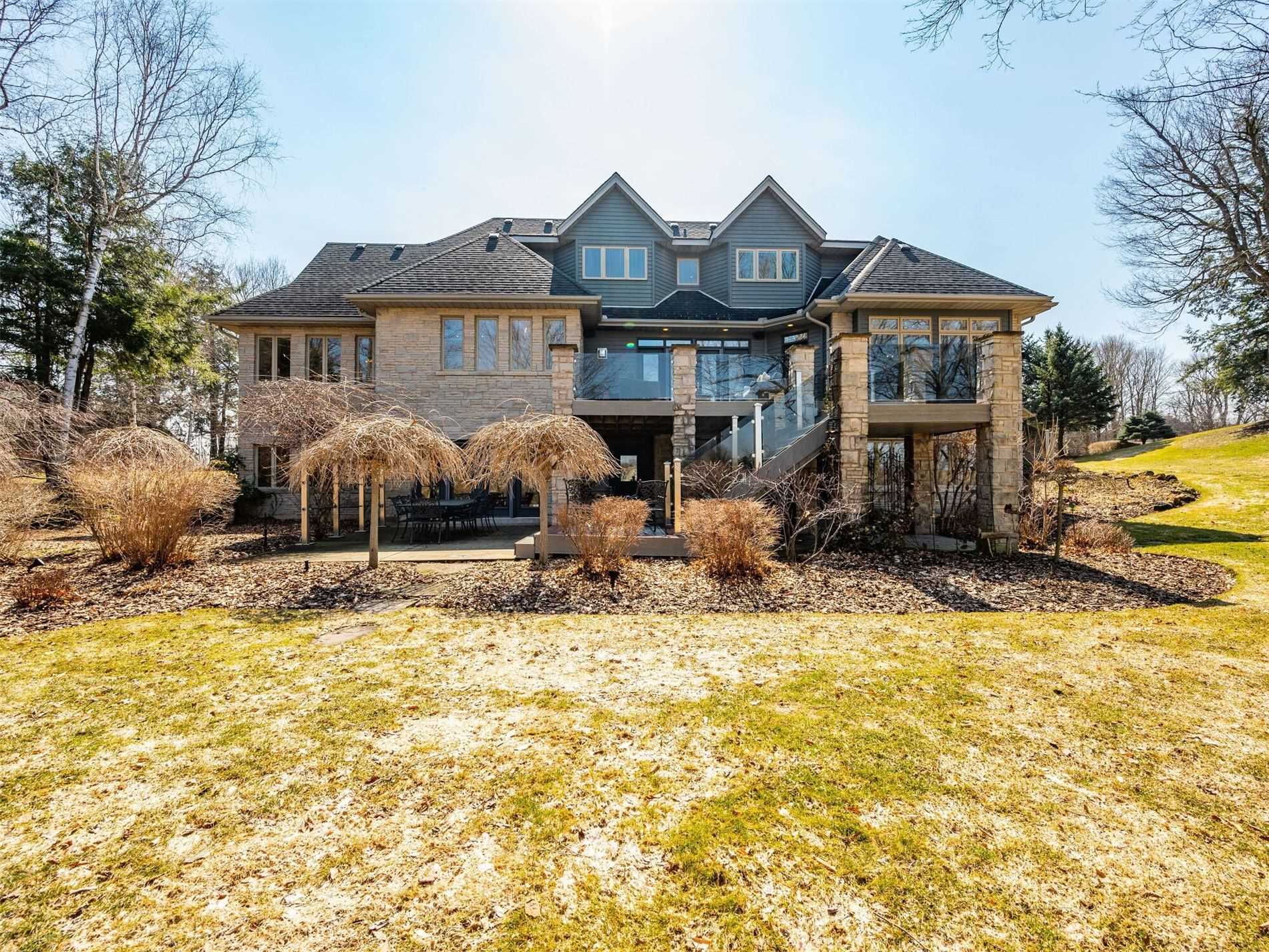 15 Turtle Lake Dr