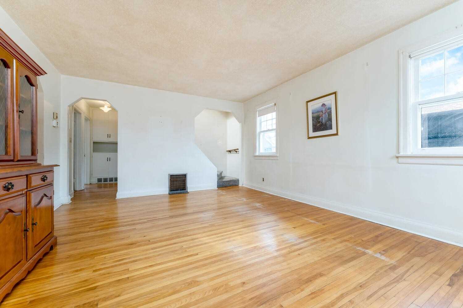 269 Peel St