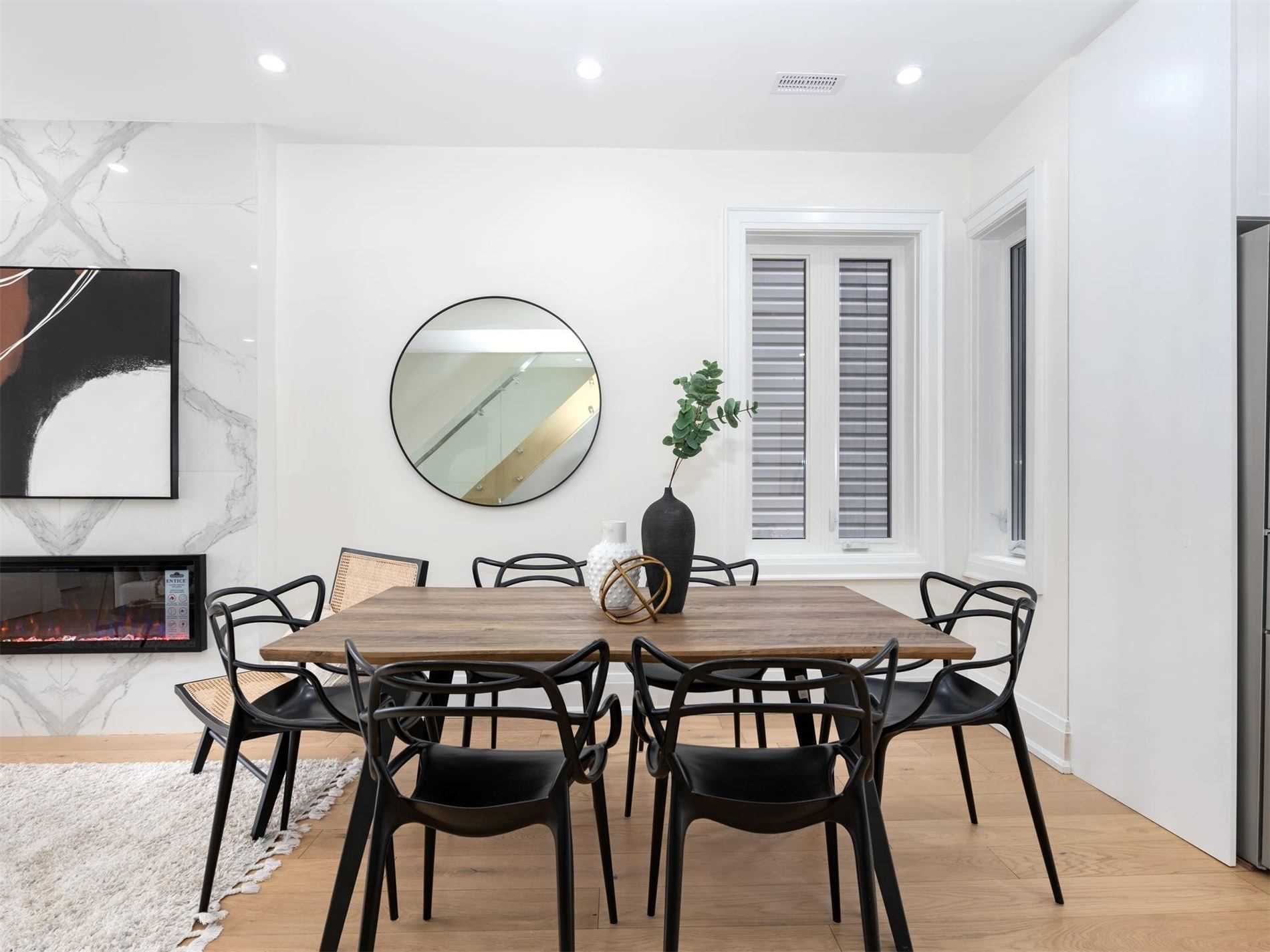 1007 Ossington Ave
