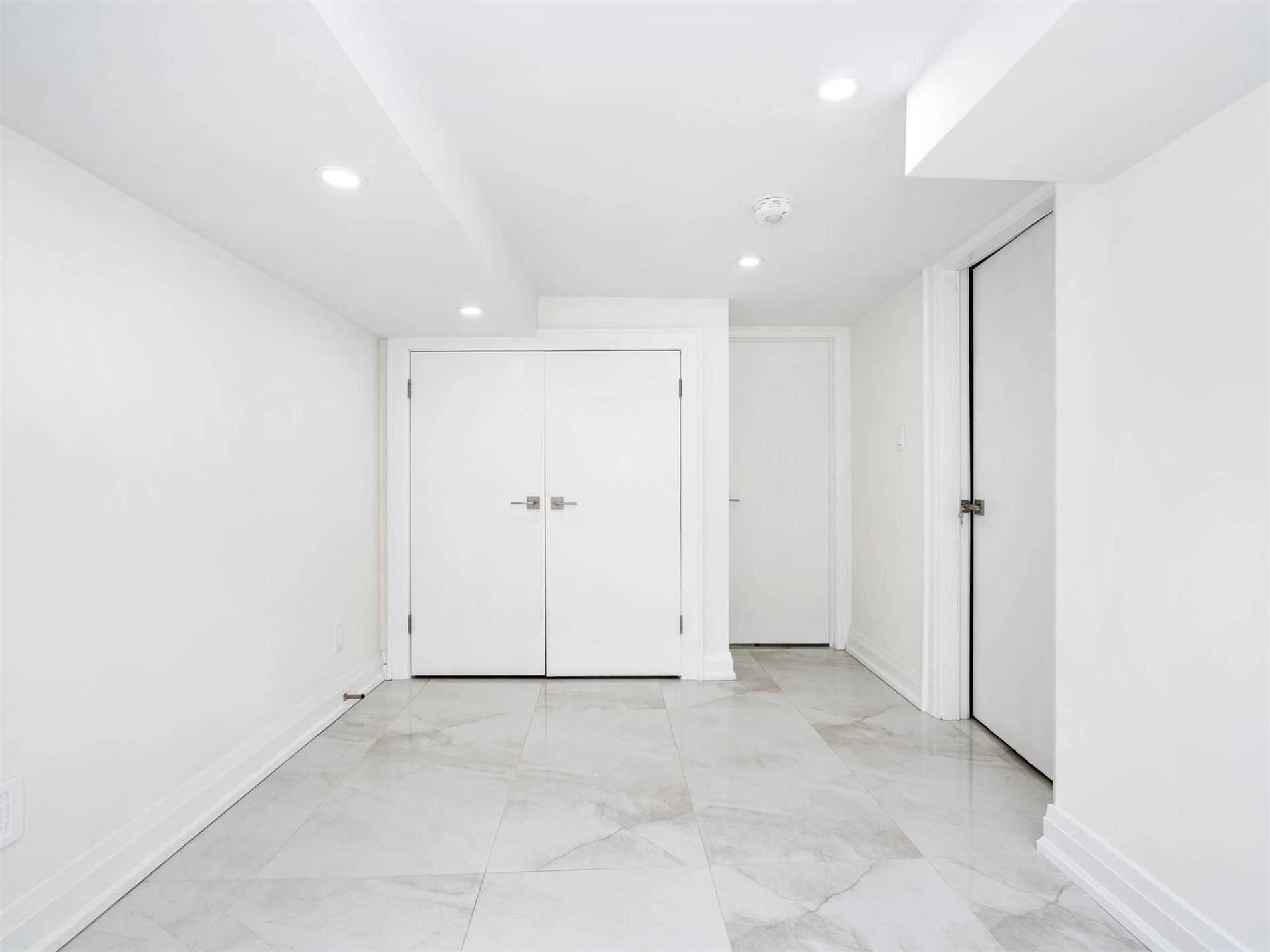 1007 Ossington Ave