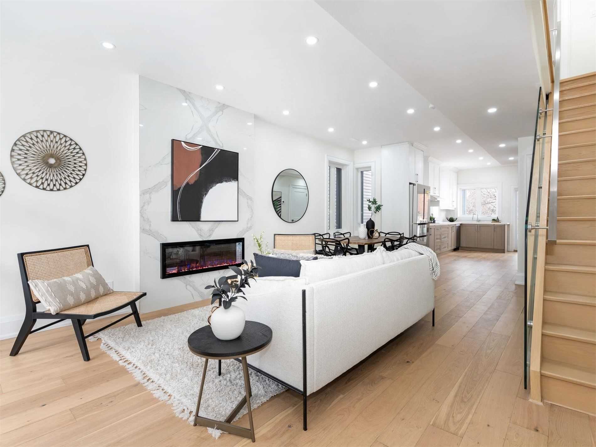 1007 Ossington Ave