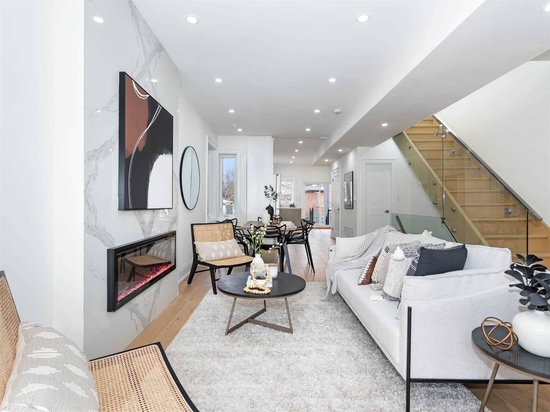 1007 Ossington Ave