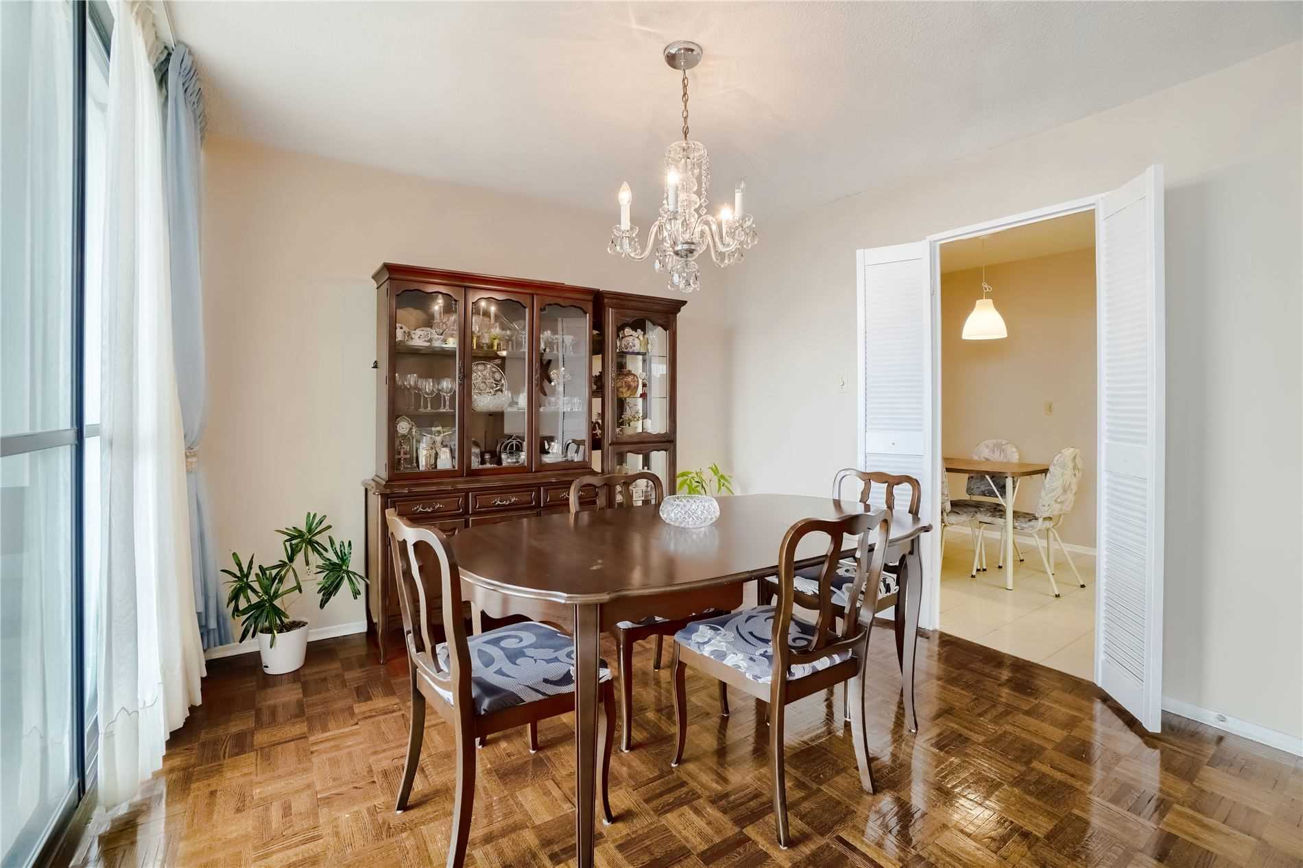 Listing W5576170 - Large Photo # 12