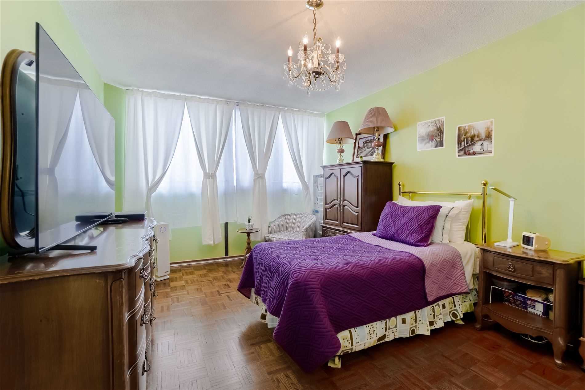 Listing W5576170 - Large Photo # 19