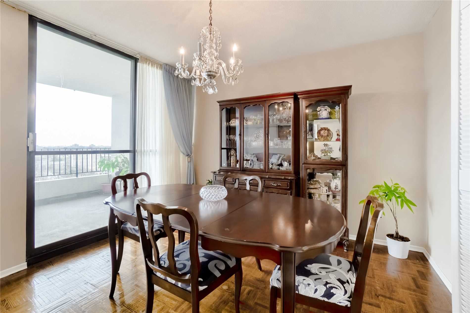 Listing W5576170 - Large Photo # 13