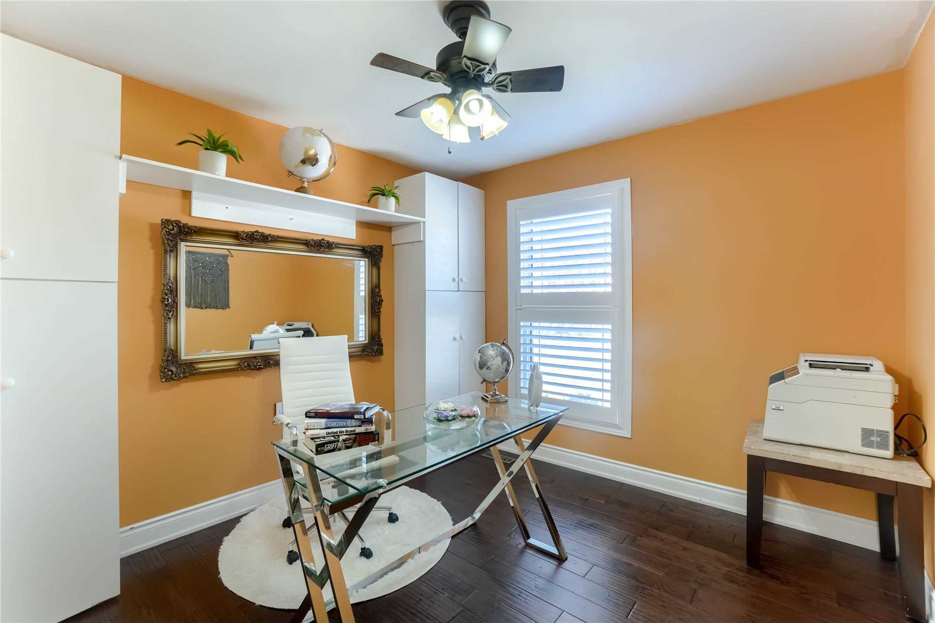 228 Fernforest Dr
