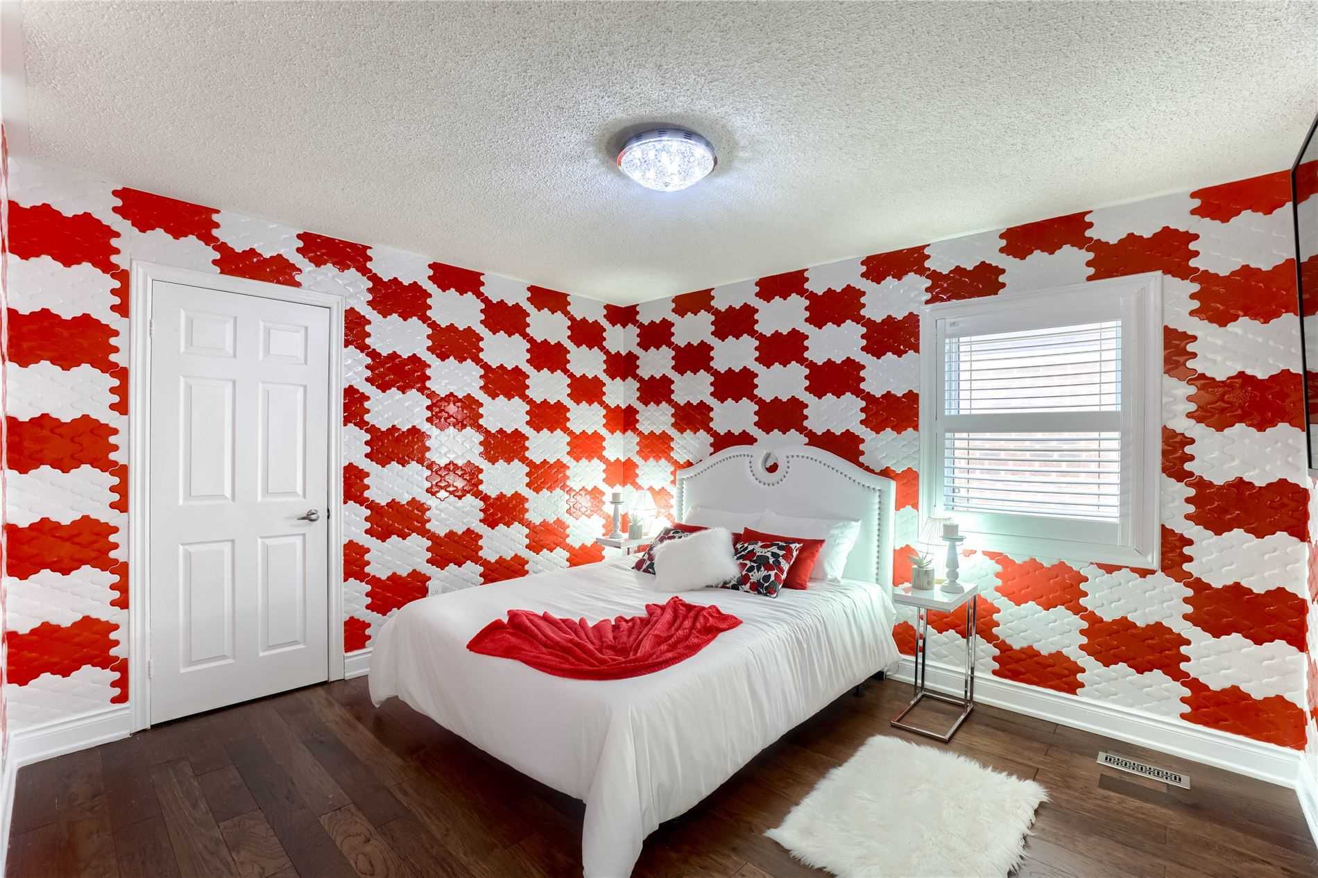 228 Fernforest Dr