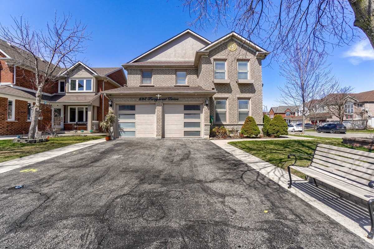 228 Fernforest Dr