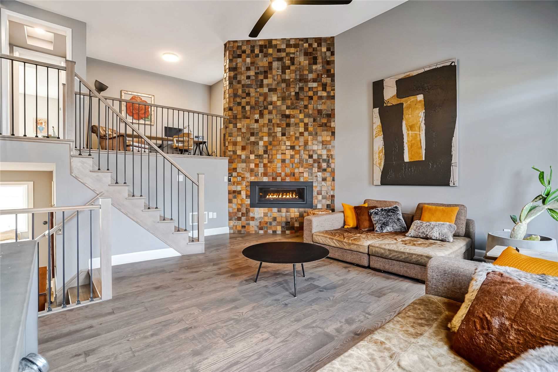 3337 Mintwood Circ