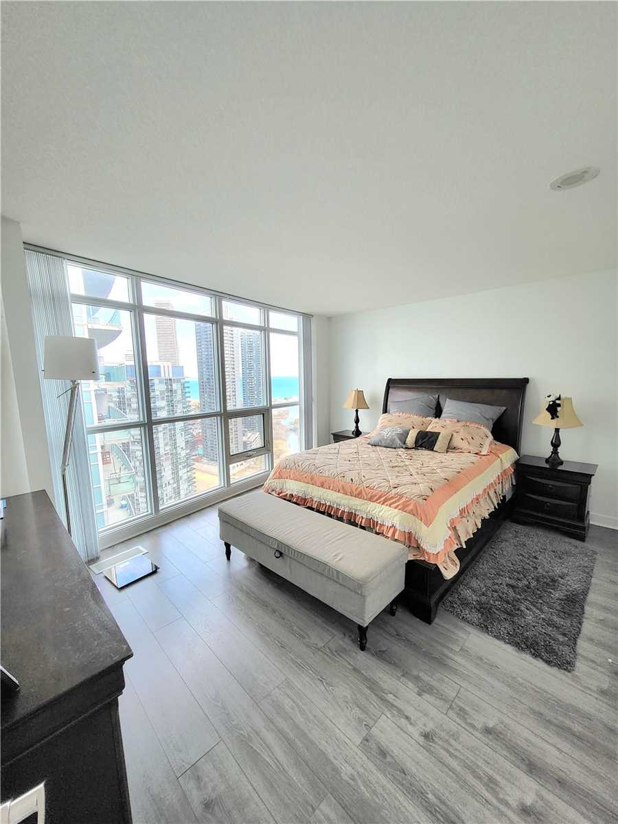 155 Legion Rd N, #Ph-2913