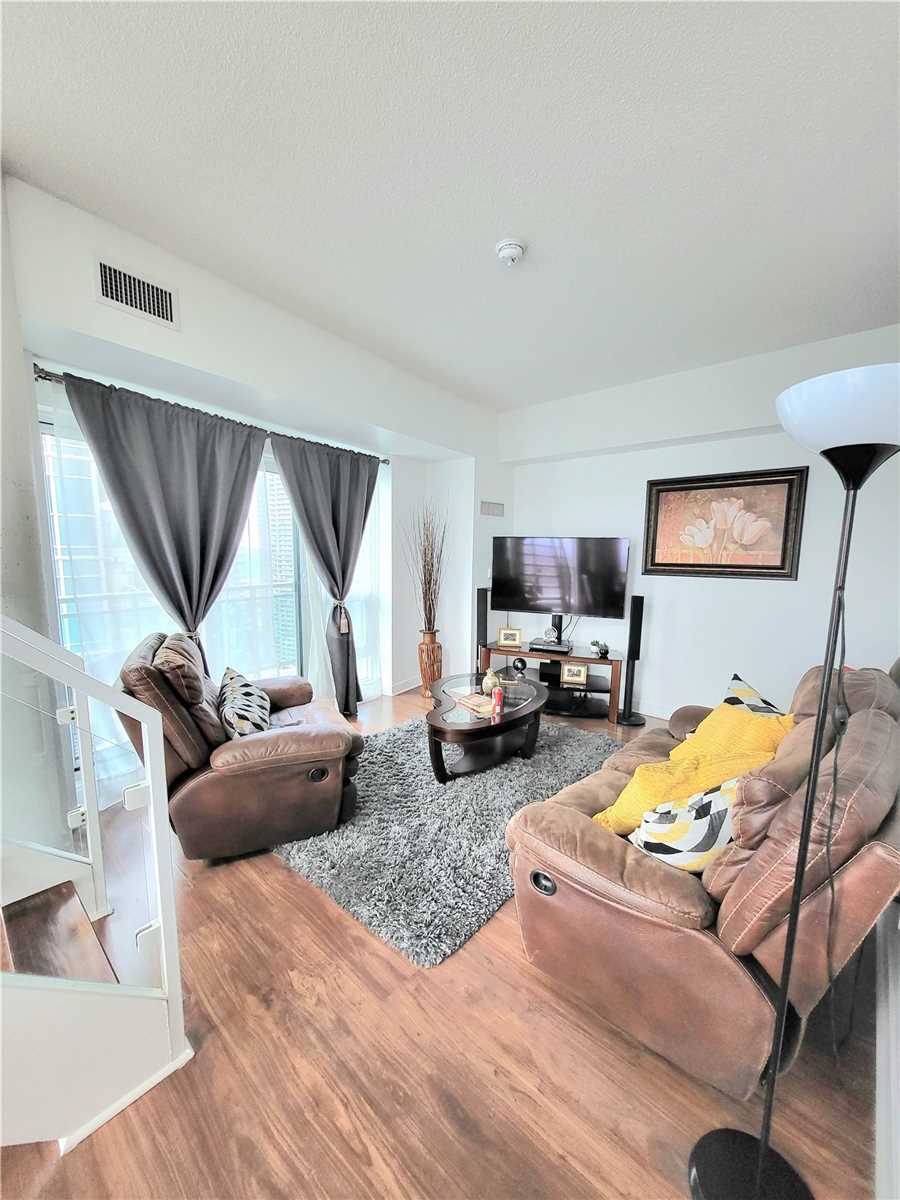 155 Legion Rd N, #Ph-2913