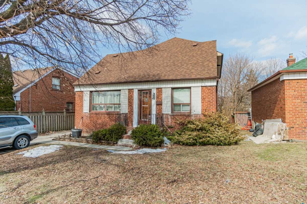 44 Arrowsmith Ave, Toronto