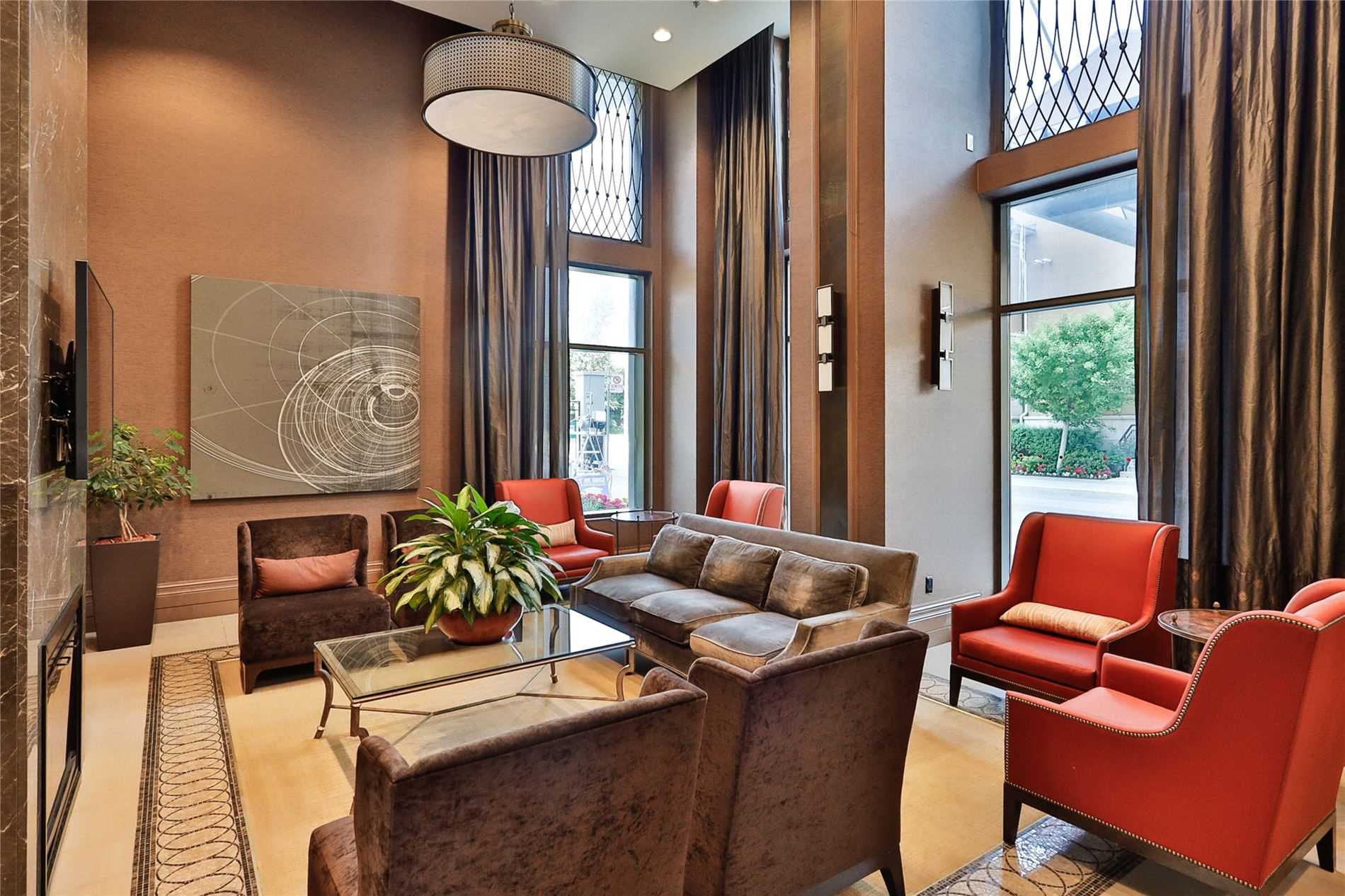 Listing W5583887 - Large Photo # 2