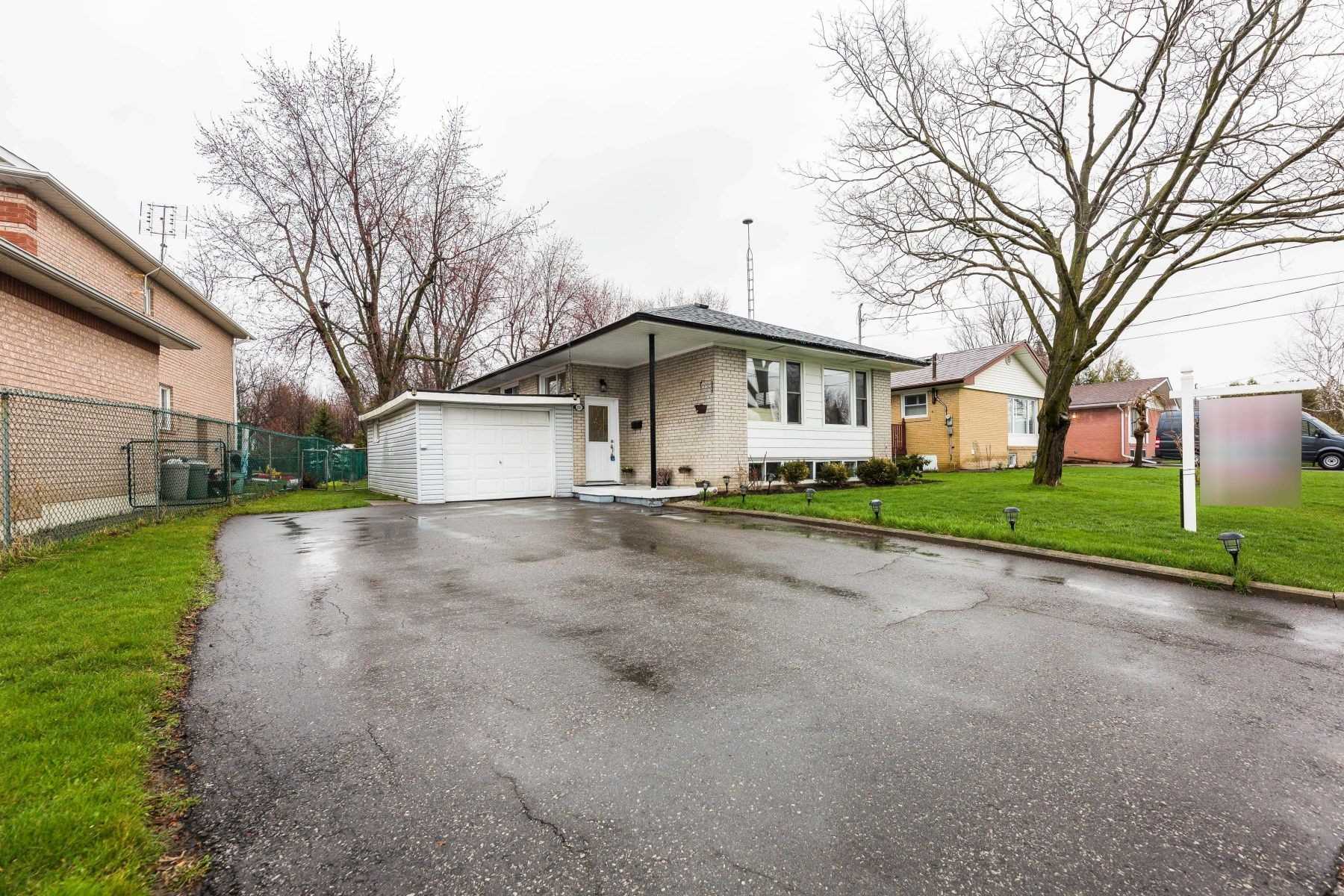 128 Prince Charles Dr