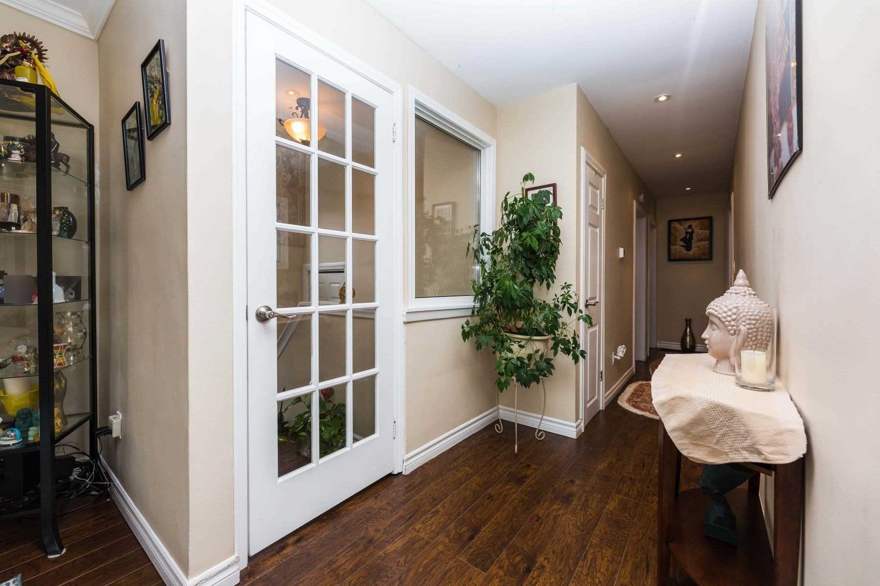 128 Prince Charles Dr