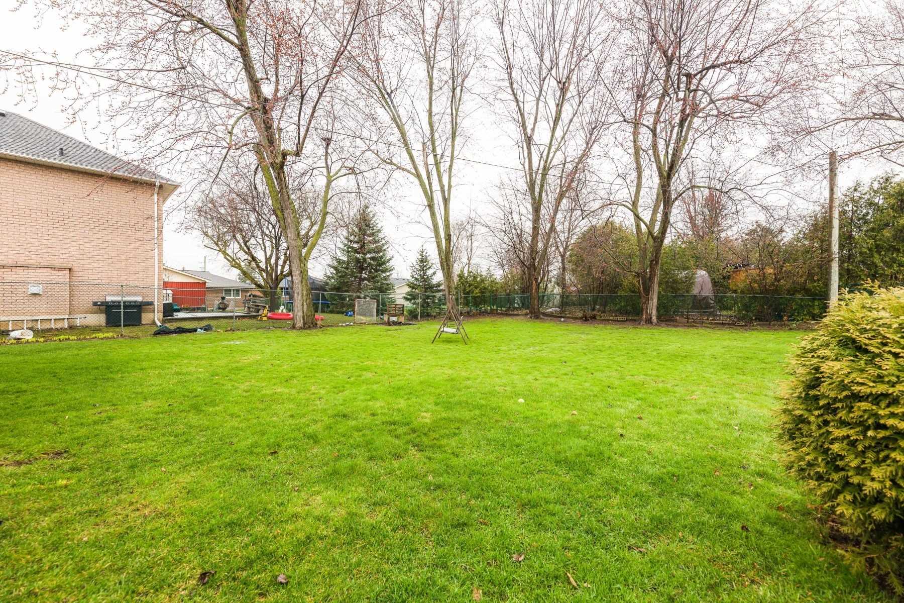 128 Prince Charles Dr