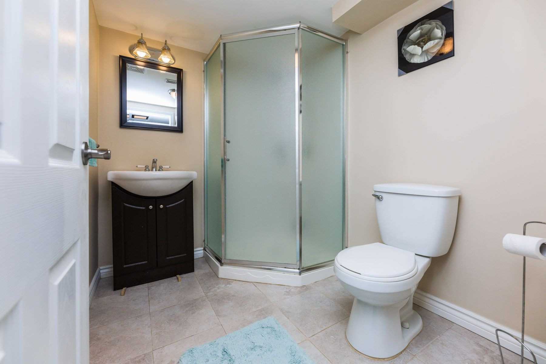128 Prince Charles Dr