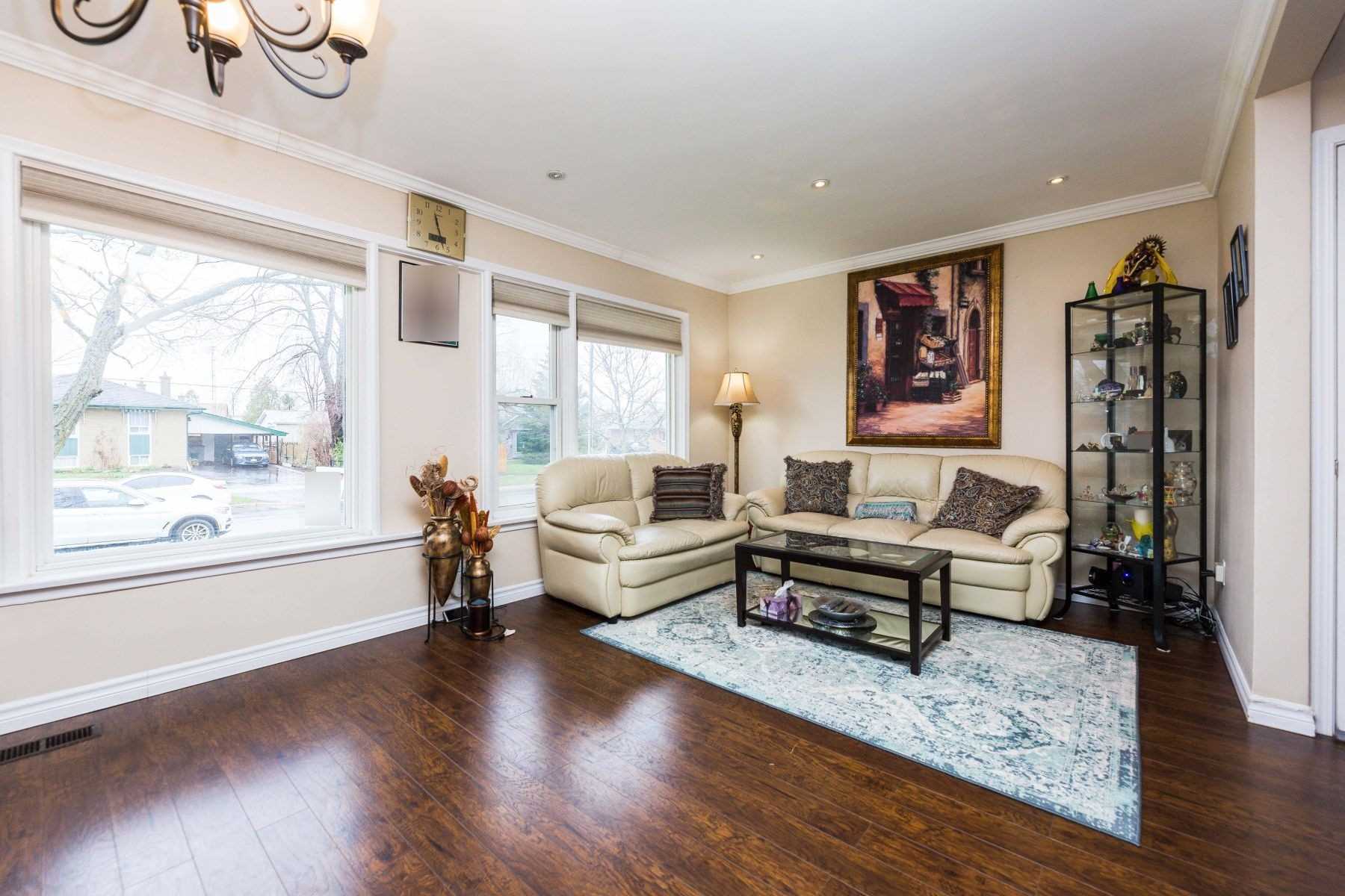 128 Prince Charles Dr