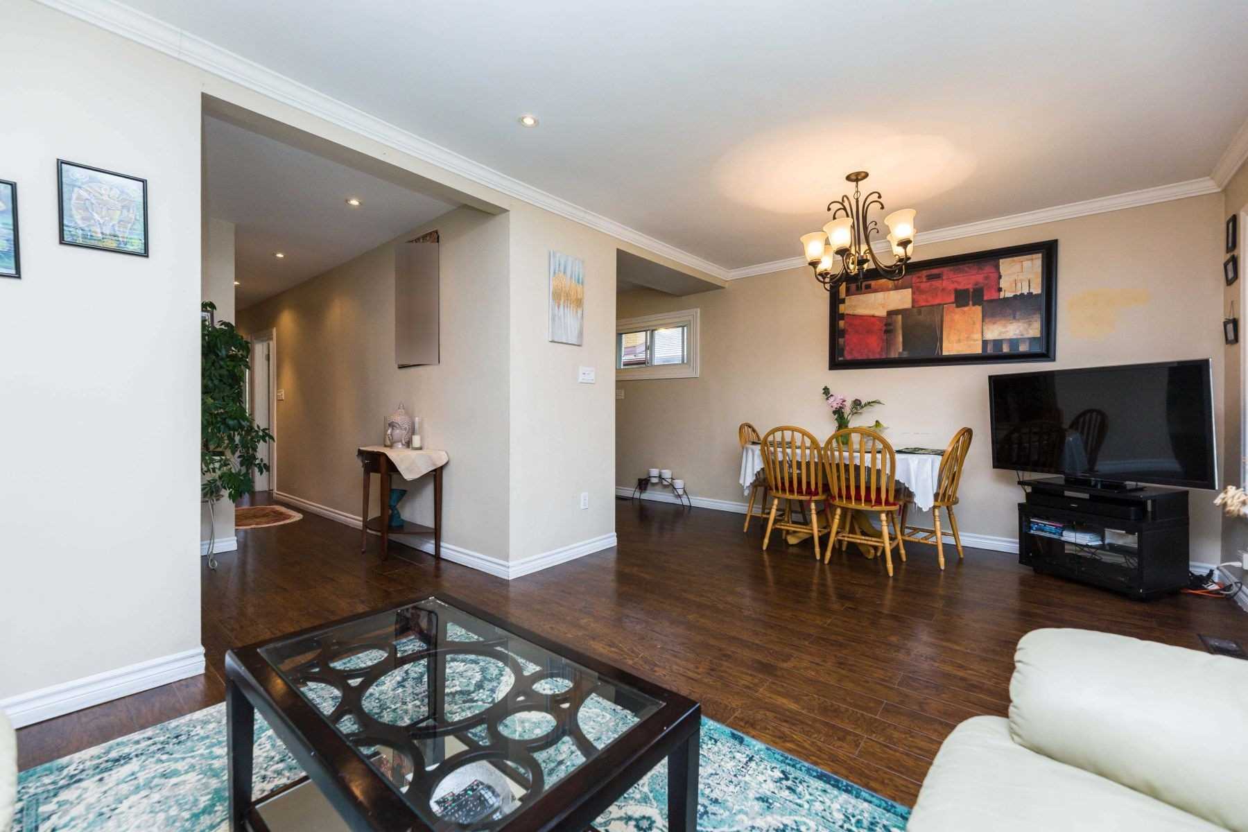 128 Prince Charles Dr