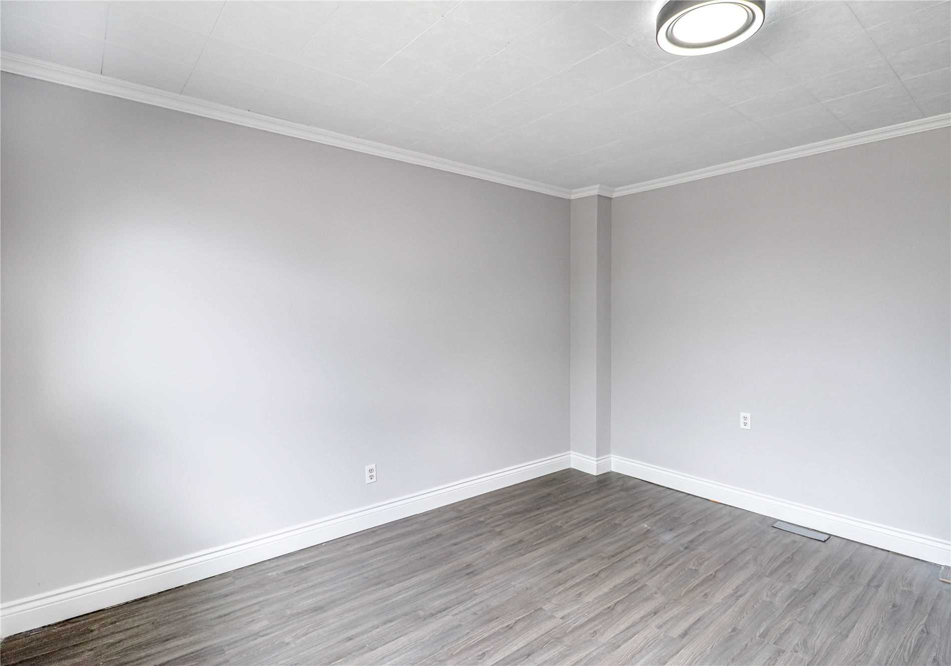 14 Knaseboro St