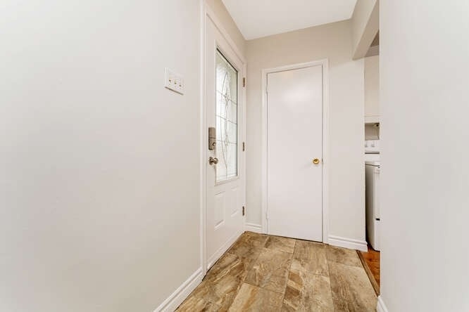 137 Raylawn Cres