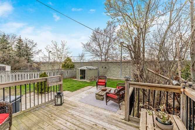 137 Raylawn Cres
