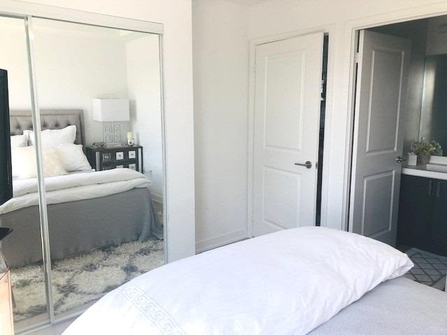 8 Nahani Way #1206