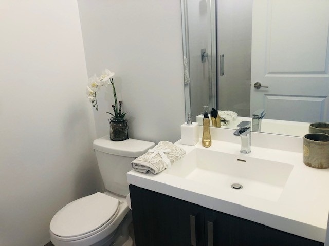 8 Nahani Way #1206