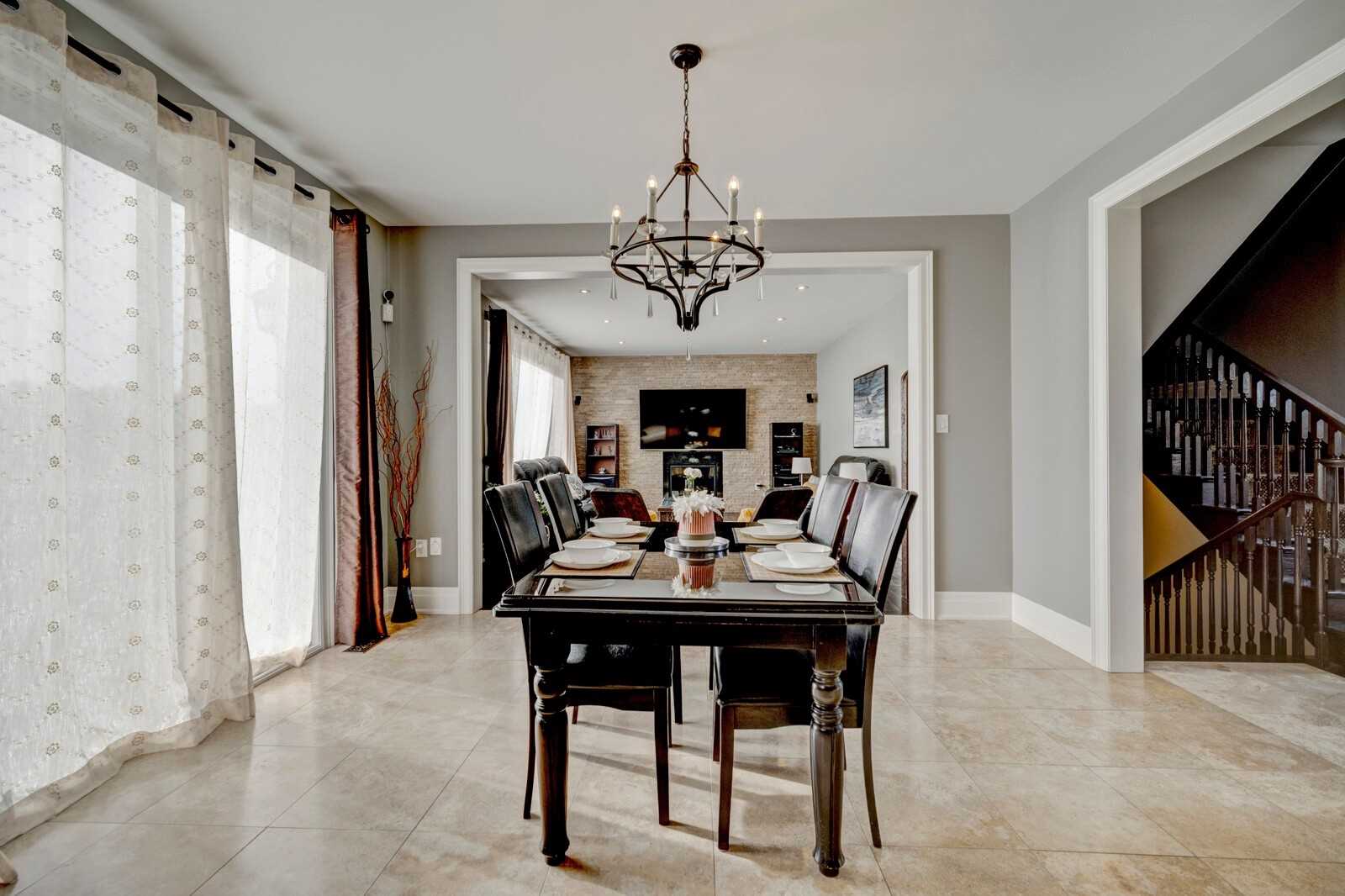 12 Davidson Dr