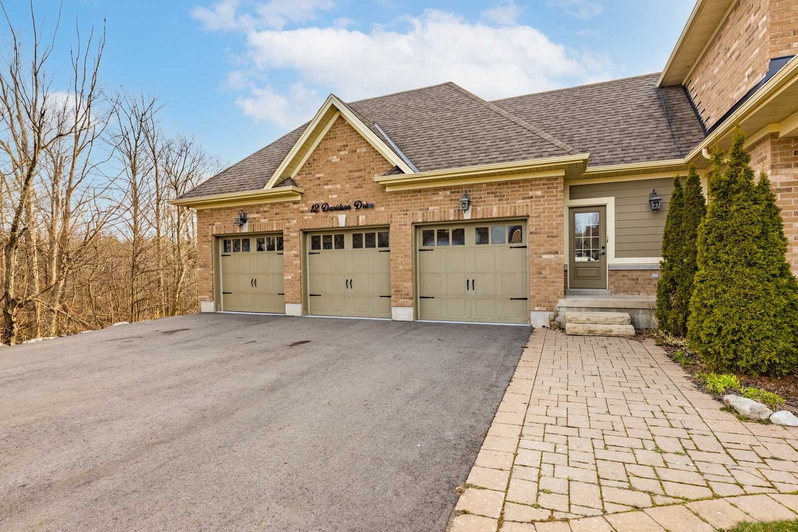 12 Davidson Dr