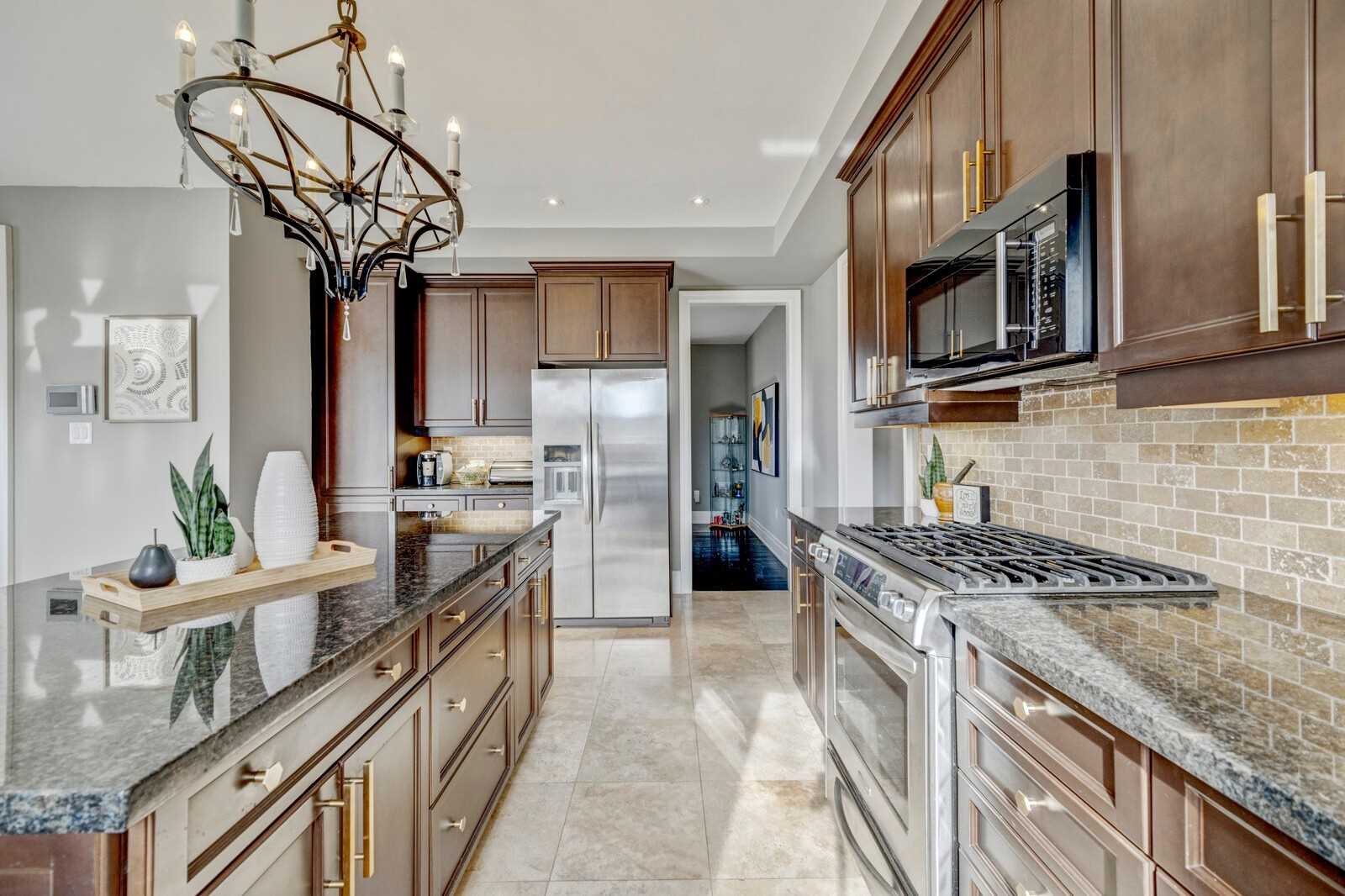 12 Davidson Dr