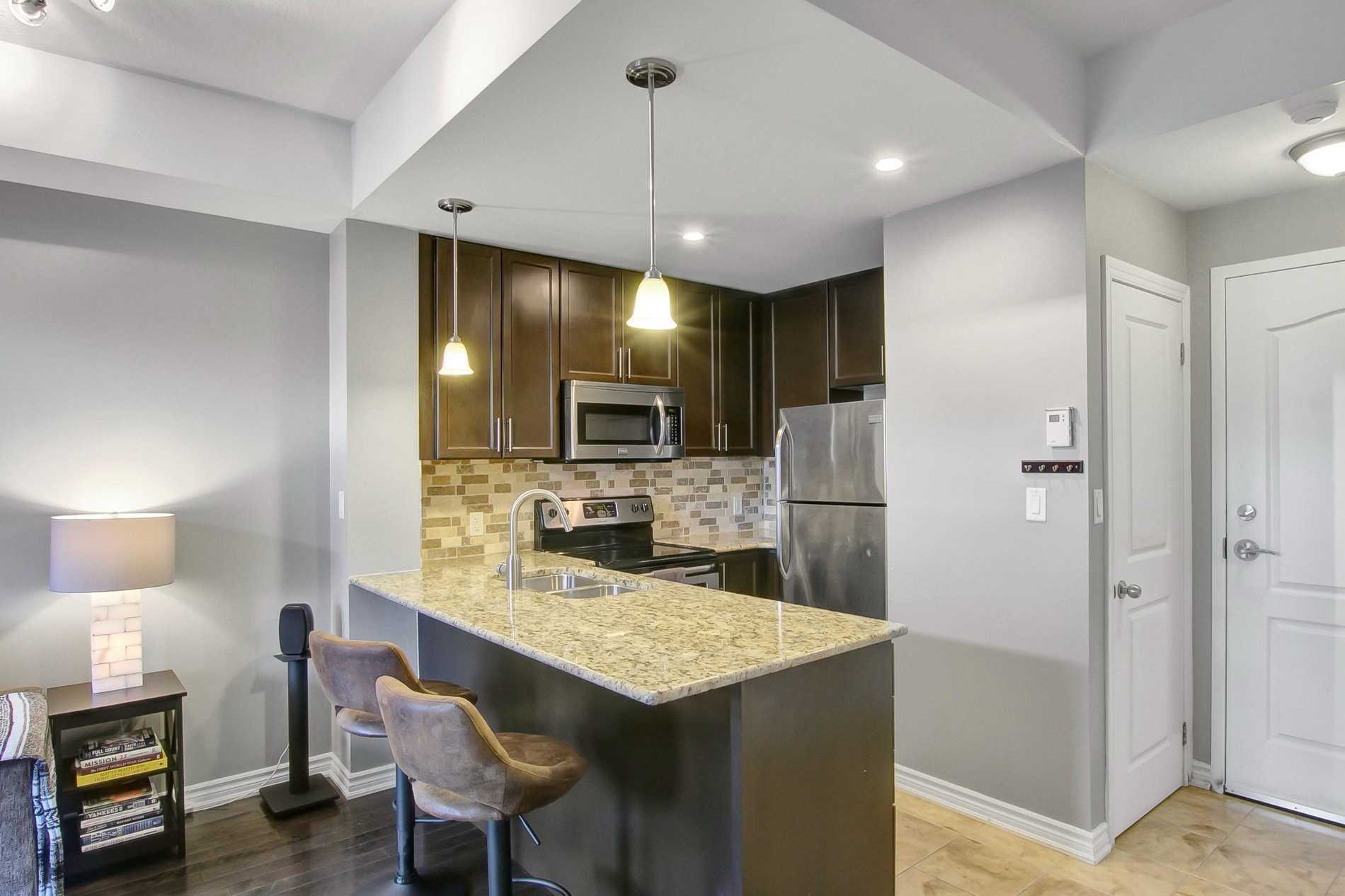 5327 Upper Middle Rd, #304