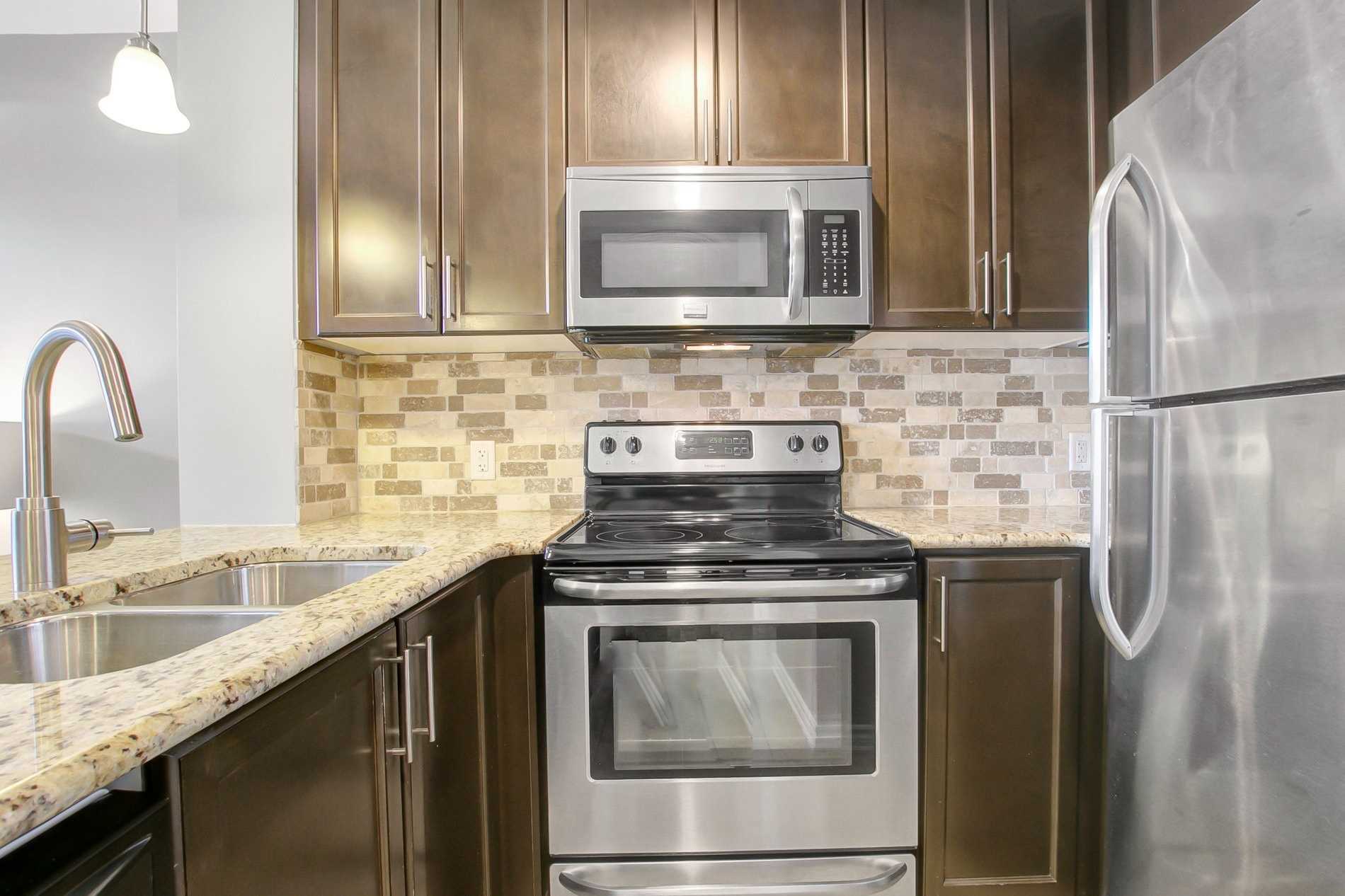5327 Upper Middle Rd, #304