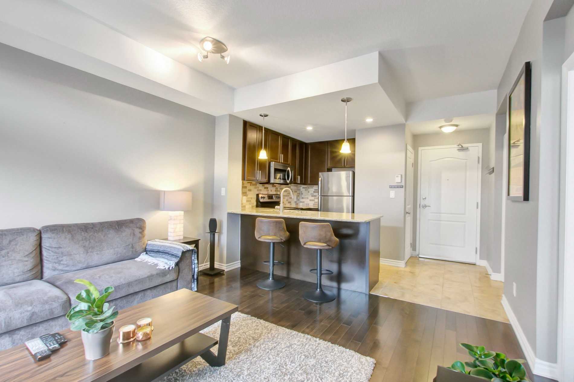 5327 Upper Middle Rd, #304