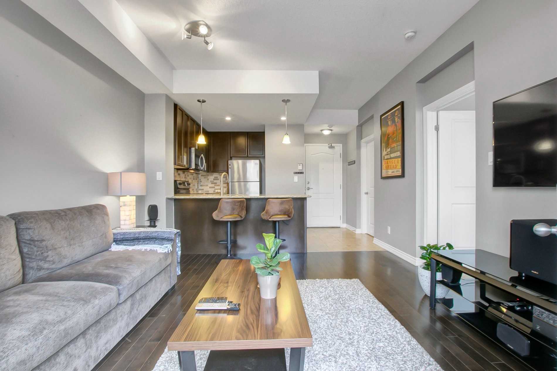 5327 Upper Middle Rd, #304